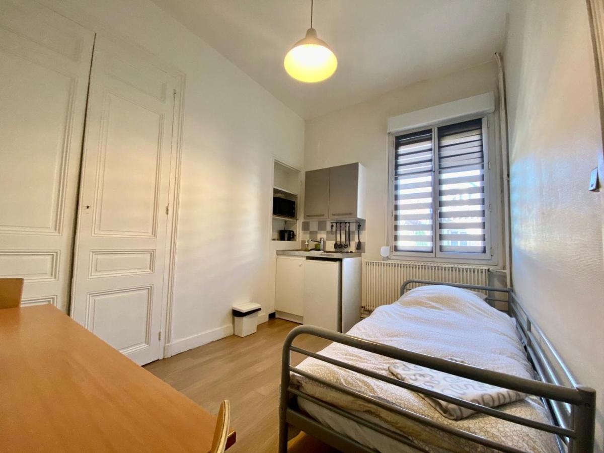 Appartement Petit studio confortable pour une personne à Rouen Extérieur photo